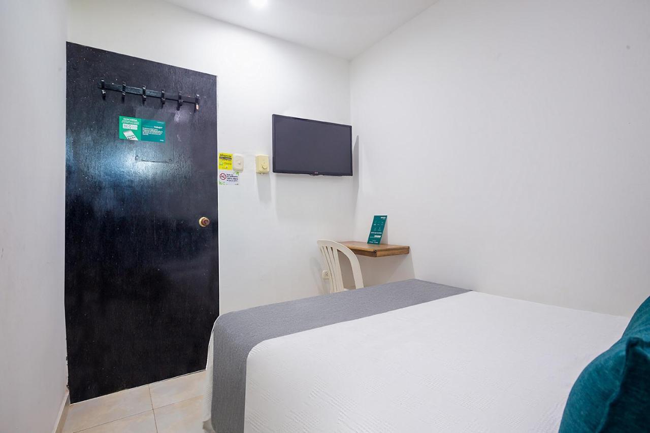 Ayenda Hotel Alejandria Monteria Ngoại thất bức ảnh